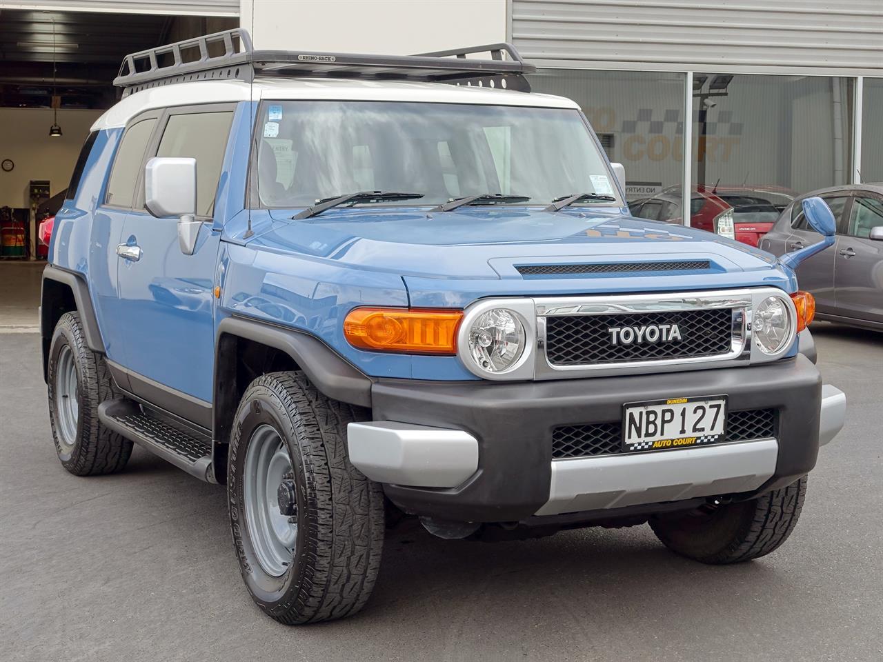 image-11, 2012 Toyota FJ Cruiser 4WD at Dunedin