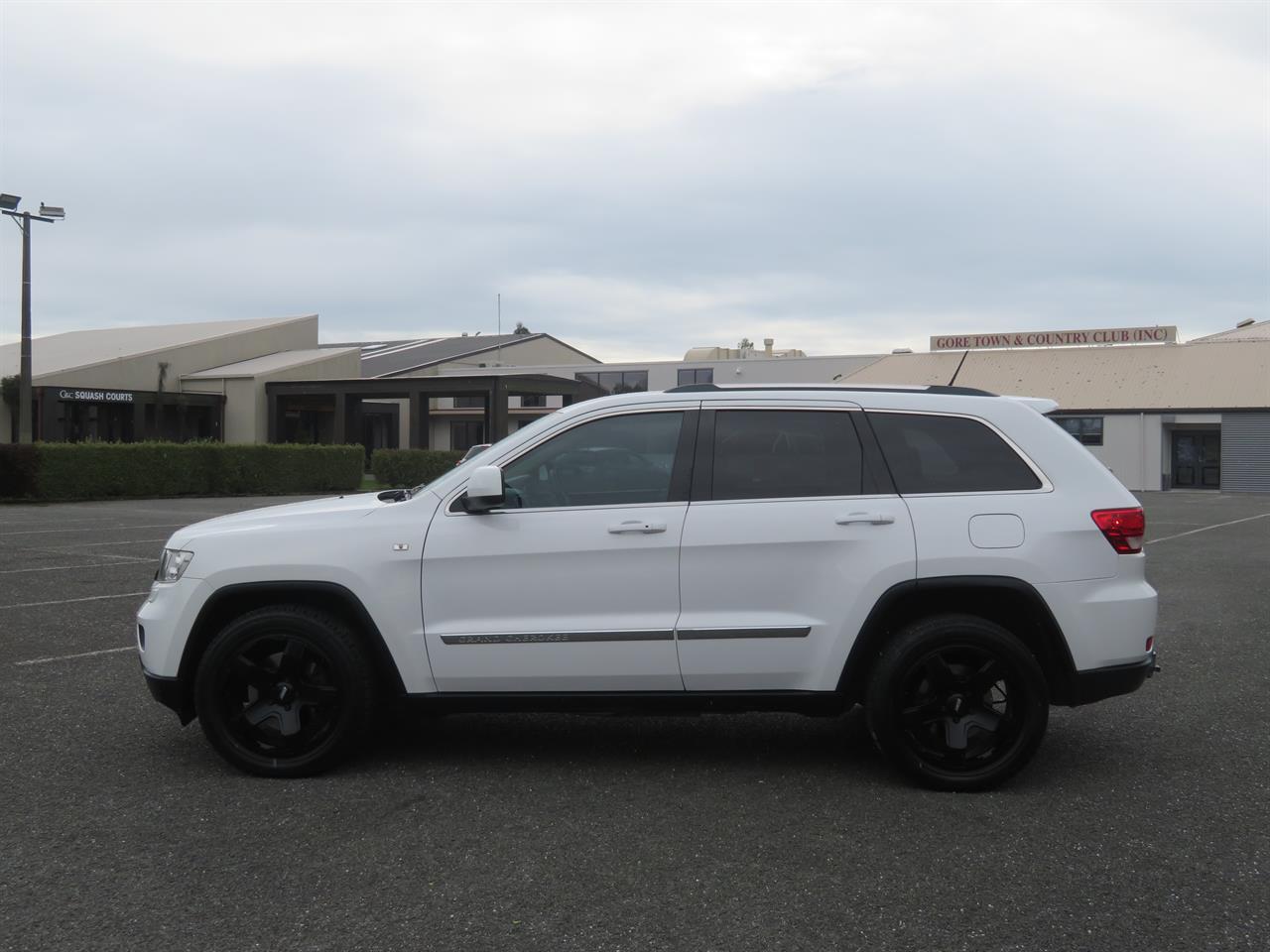 image-3, 2013 Jeep Grand Cherokee Laredo 4WD at Gore