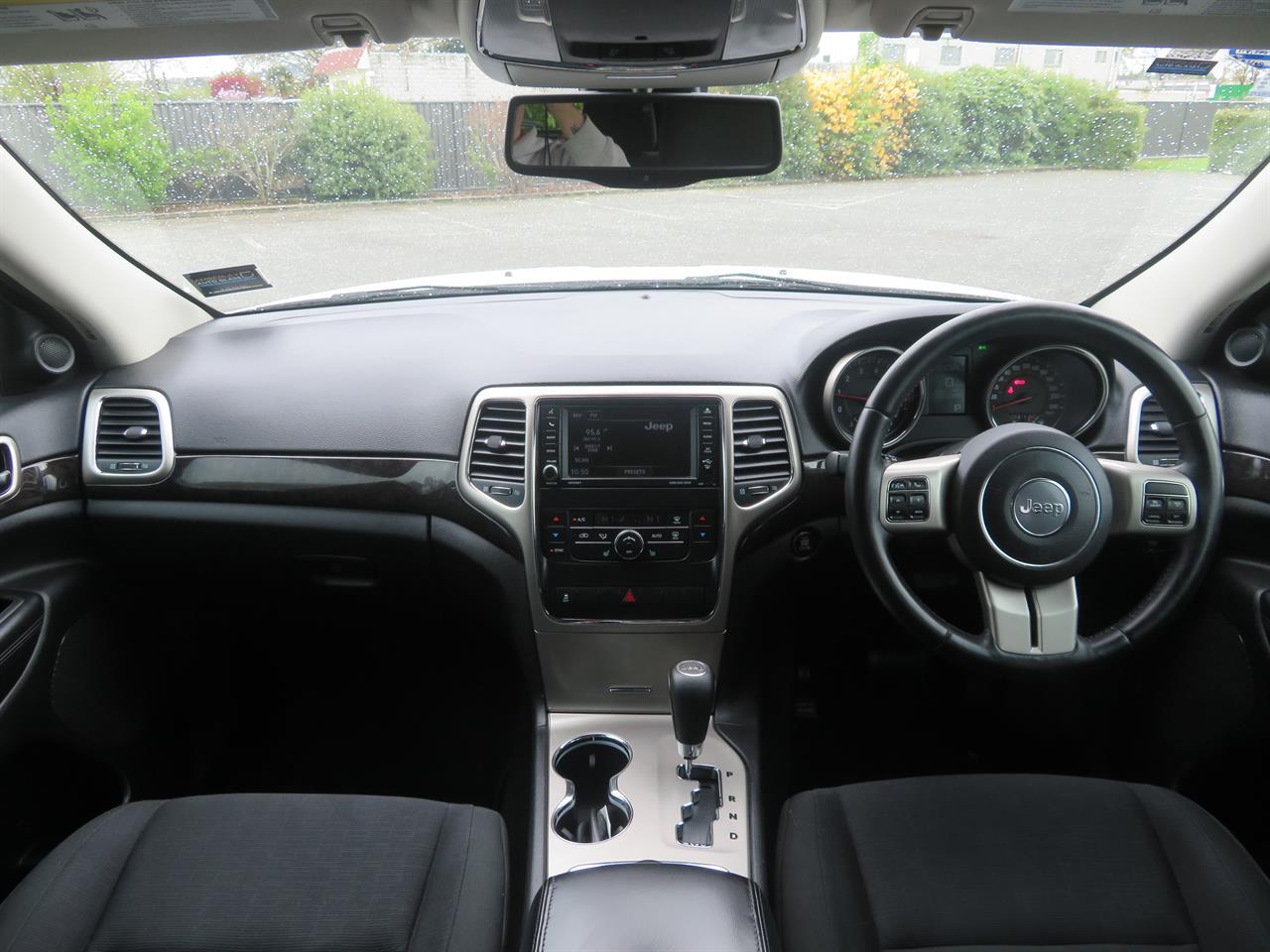 image-13, 2013 Jeep Grand Cherokee Laredo 4WD at Gore