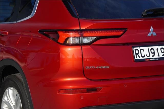 image-5, 2025 Mitsubishi Outlander PHEV LS 4WD at Dunedin