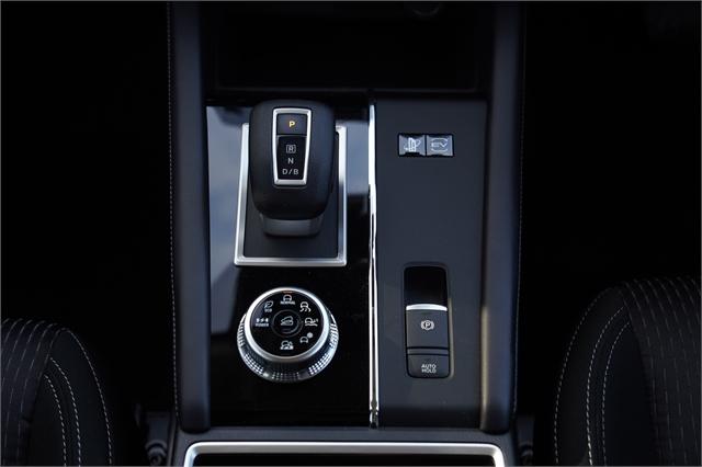 image-10, 2025 Mitsubishi Outlander PHEV LS 4WD at Dunedin