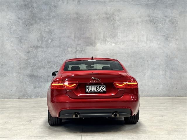 image-5, 2018 Jaguar XE at Queenstown-Lakes