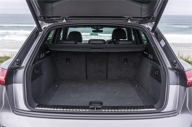 image-10, 2023 Audi e-tron 55 at Dunedin