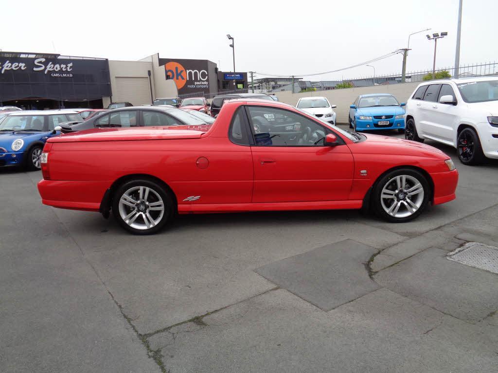 2004 Holden Commodore Ss Vy2 Ute On Handshake