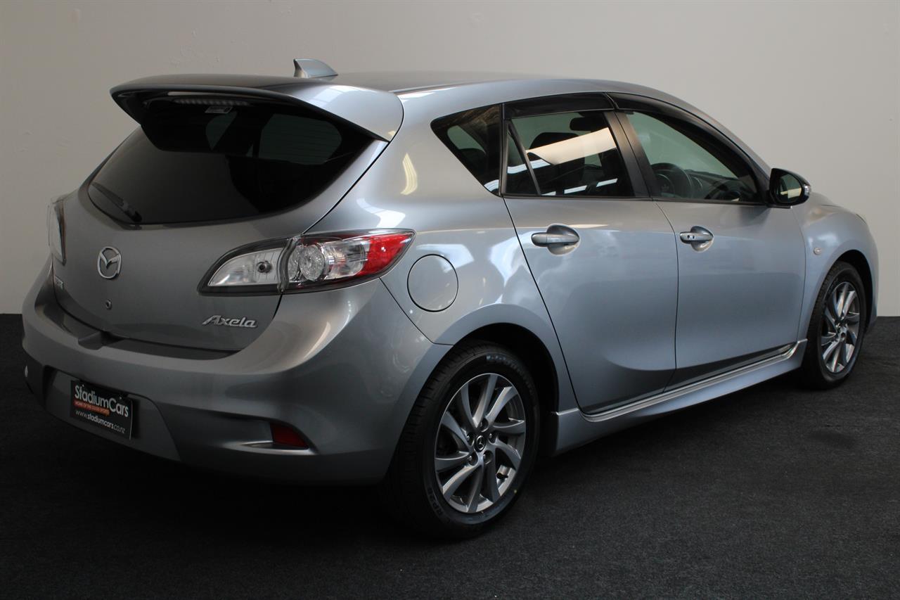 Mazda axela 2013