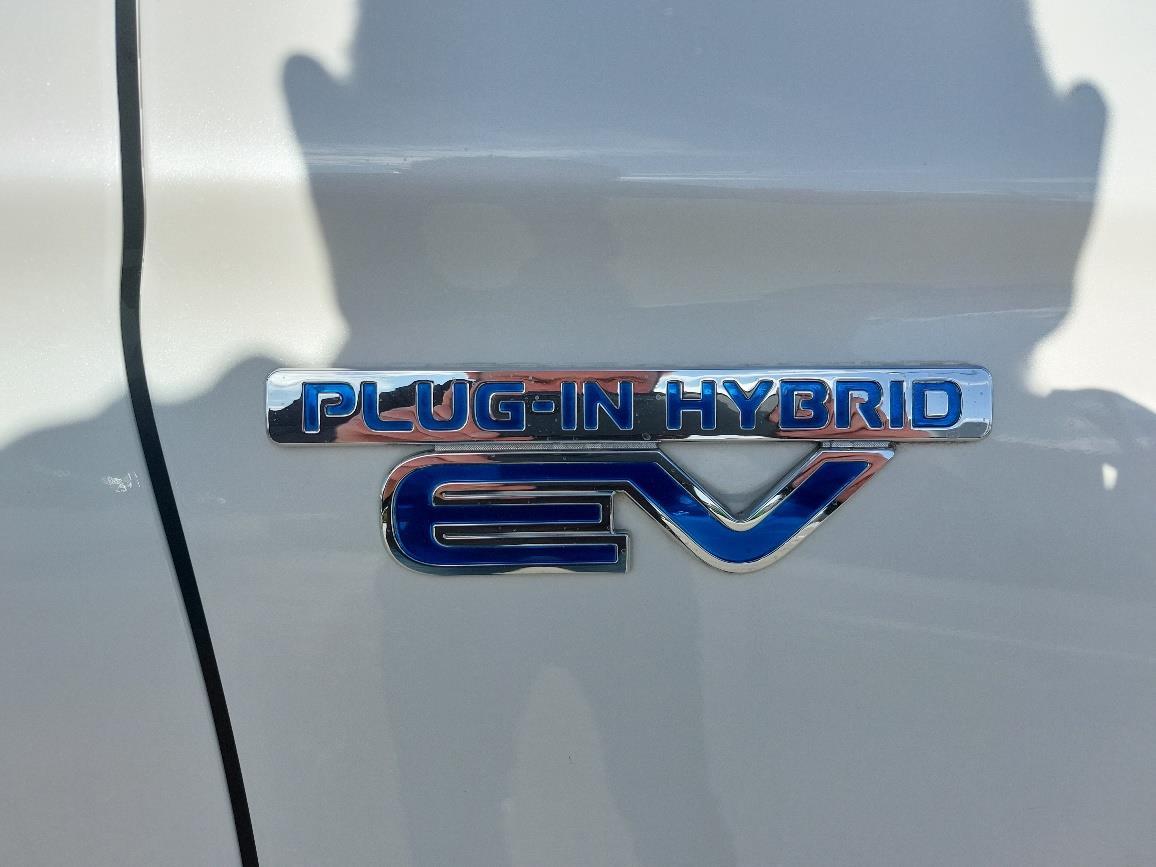 image-2, 2014 Mitsubishi Outlander PHEV at Gore