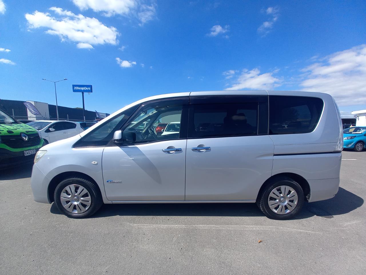 image-12, 2013 Nissan Serena Hybrid at Christchurch