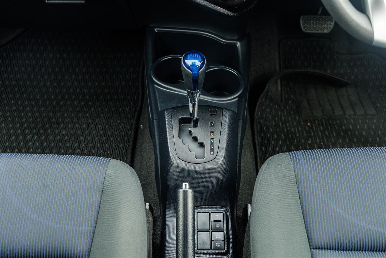 image-17, 2016 Toyota AQUA S at Christchurch