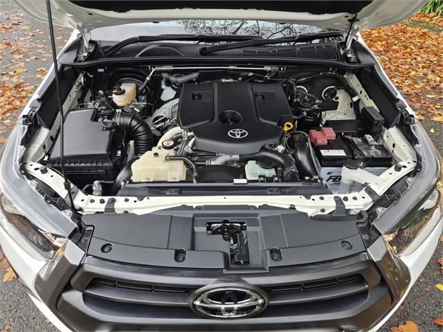 image-13, 2024 Toyota Hilux SR 2.8DT 6AT 2WD (JTCTU-SI2) at Ashburton