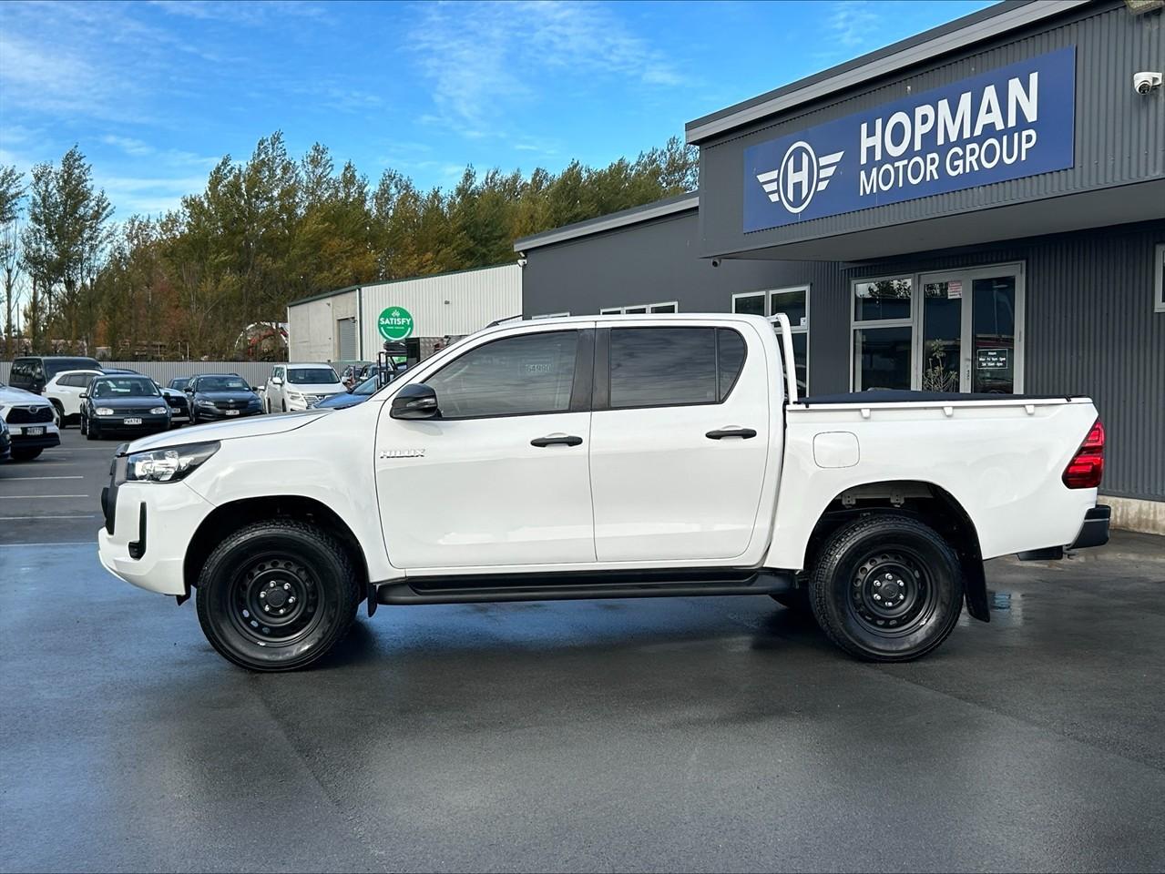 image-4, 2021 Toyota Hilux SR TD DC 2.8DT at Waimakariri