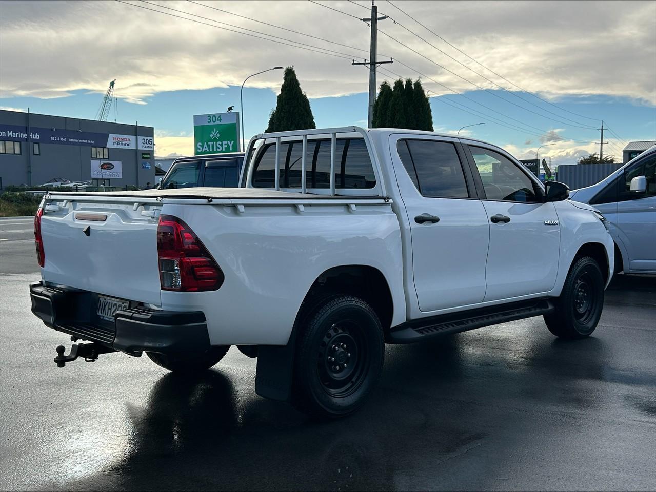 image-2, 2021 Toyota Hilux SR TD DC 2.8DT at Waimakariri