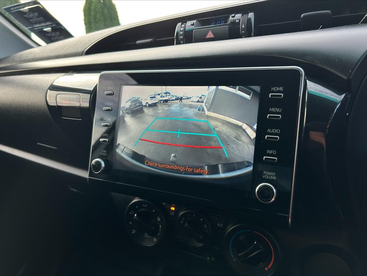 image-9, 2021 Toyota Hilux SR TD DC 2.8DT at Waimakariri