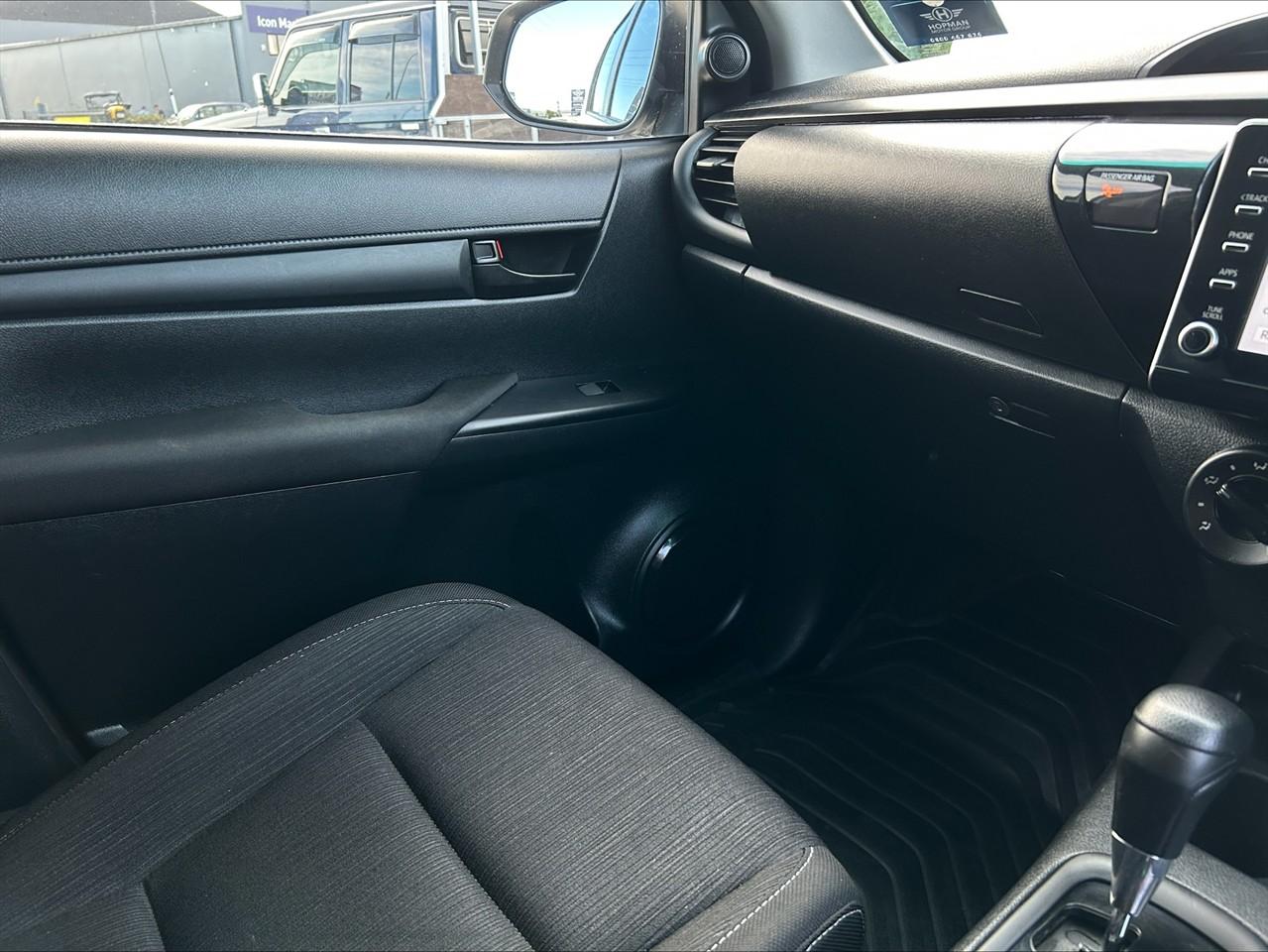 image-10, 2021 Toyota Hilux SR TD DC 2.8DT at Waimakariri