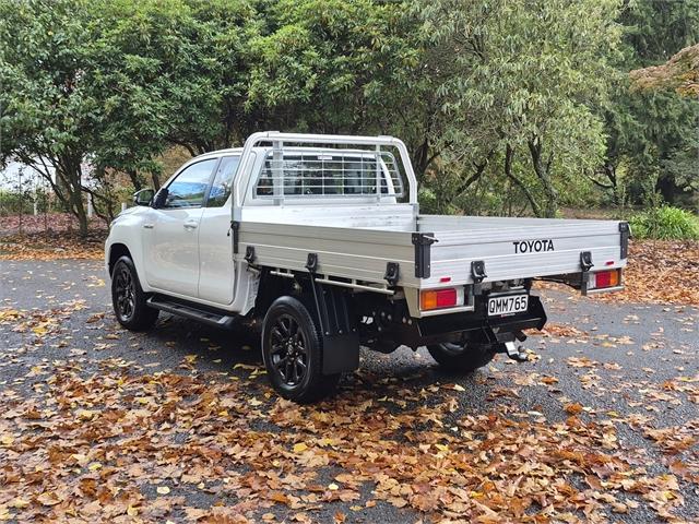 image-4, 2024 Toyota Hilux SR 2.8DT 6AT 2WD (JTCTU-SI2) at Ashburton