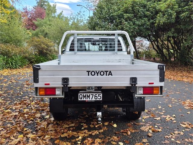 image-3, 2024 Toyota Hilux SR 2.8DT 6AT 2WD (JTCTU-SI2) at Ashburton