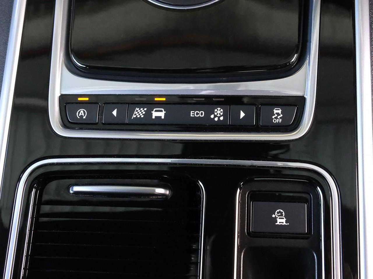 image-13, 2018 Jaguar XF 35t 3.0lt Supercharged V6 'R-Sport' at Christchurch