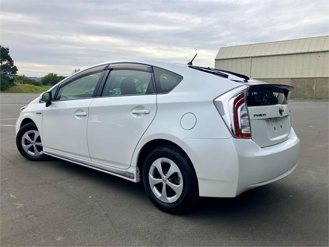 image-3, 2014 Toyota Prius 1.8 Hybrid at Dunedin