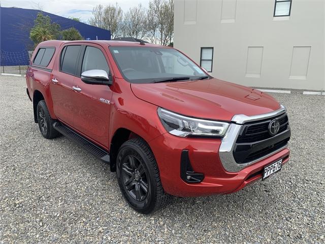 image-0, 2022 Toyota Hilux Sr5 Td Dc 2.8Dt/4Wd at Waimakariri