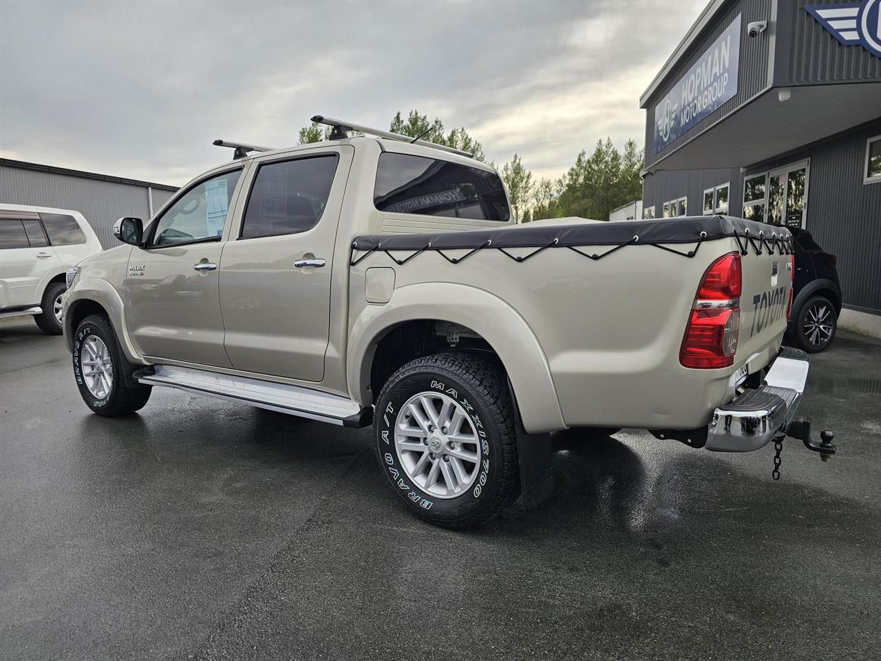 image-3, 2012 Toyota Hilux SR5 4WD 3.0TD DC 4A at Waimakariri