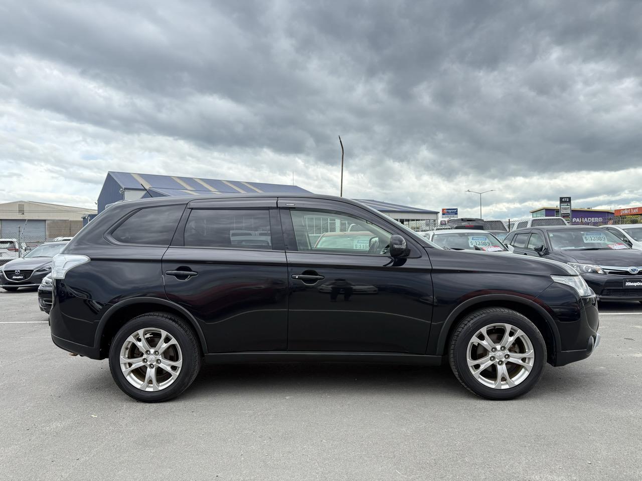 image-17, 2014 Mitsubishi Outlander 7 Seats at Christchurch