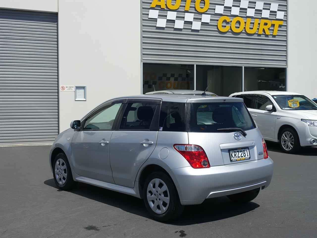 image-1, 2006 Toyota Ist 1.3F at Dunedin