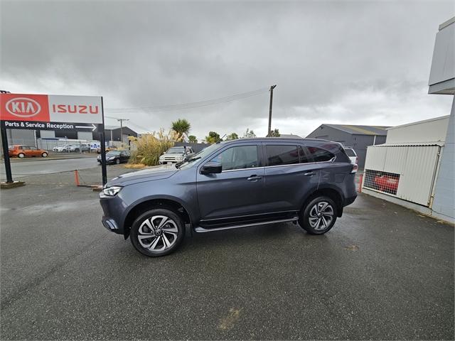 image-6, 2023 Isuzu MU-X LS-T 3.0 PE at Invercargill