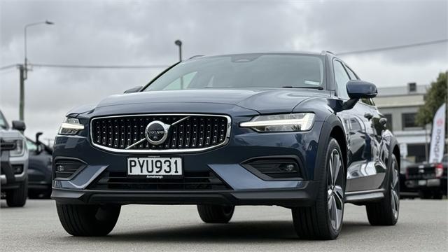 image-2, 2023 Volvo V60 NZ NEW | Cross Country B5 / 183kW A at Christchurch
