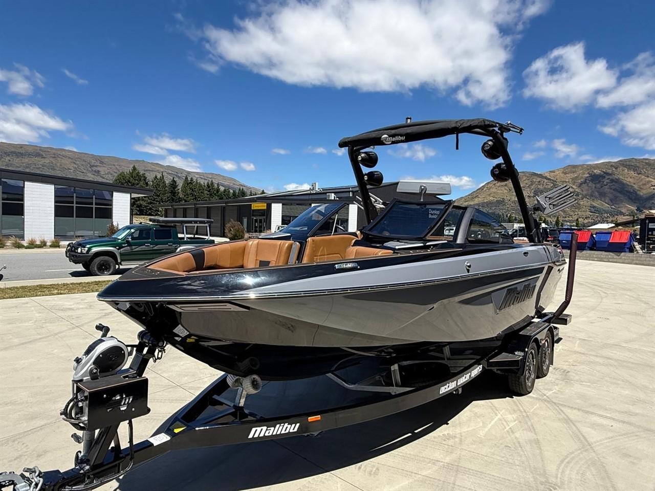 image-1, 2023 Malibu Wakesetter 23 LSV Wake Boat at Christchurch