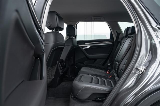 image-9, 2019 Volkswagen Touareg V6 170Kw TDI 3.0D at Christchurch