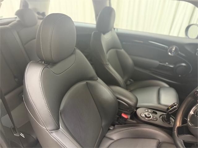 image-6, 2021 MINI Cooper SE Hatch at Christchurch