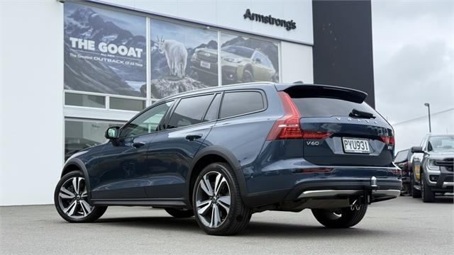 image-1, 2023 Volvo V60 NZ NEW | Cross Country B5 / 183kW A at Christchurch
