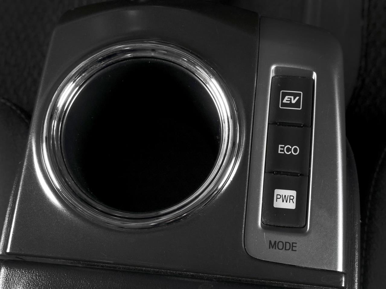 image-13, 2015 Toyota Prius Alpha Hybrid S-L Selection 'Face at Christchurch