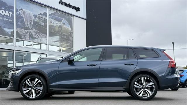 image-5, 2023 Volvo V60 NZ NEW | Cross Country B5 / 183kW A at Christchurch