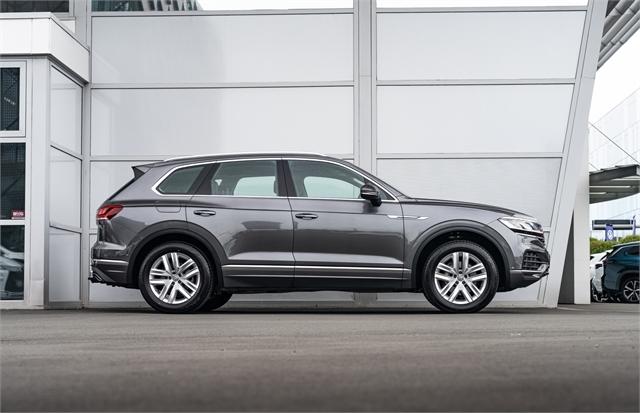 image-2, 2019 Volkswagen Touareg V6 170Kw TDI 3.0D at Christchurch