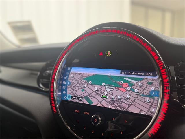 image-14, 2021 MINI Cooper SE Hatch at Christchurch