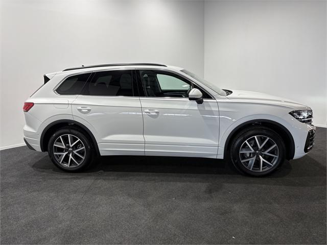 image-7, 2025 Volkswagen Touareg TDI V6 at Invercargill