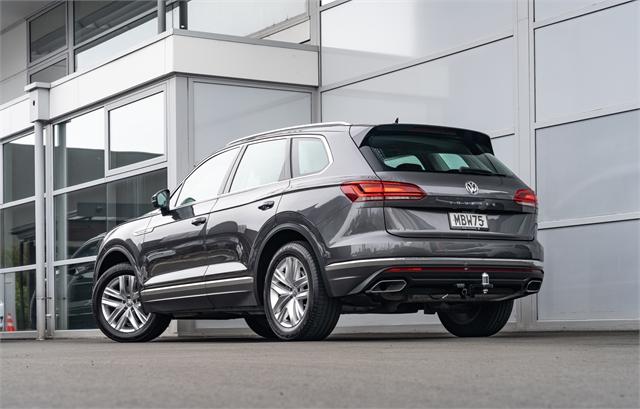 image-1, 2019 Volkswagen Touareg V6 170Kw TDI 3.0D at Christchurch