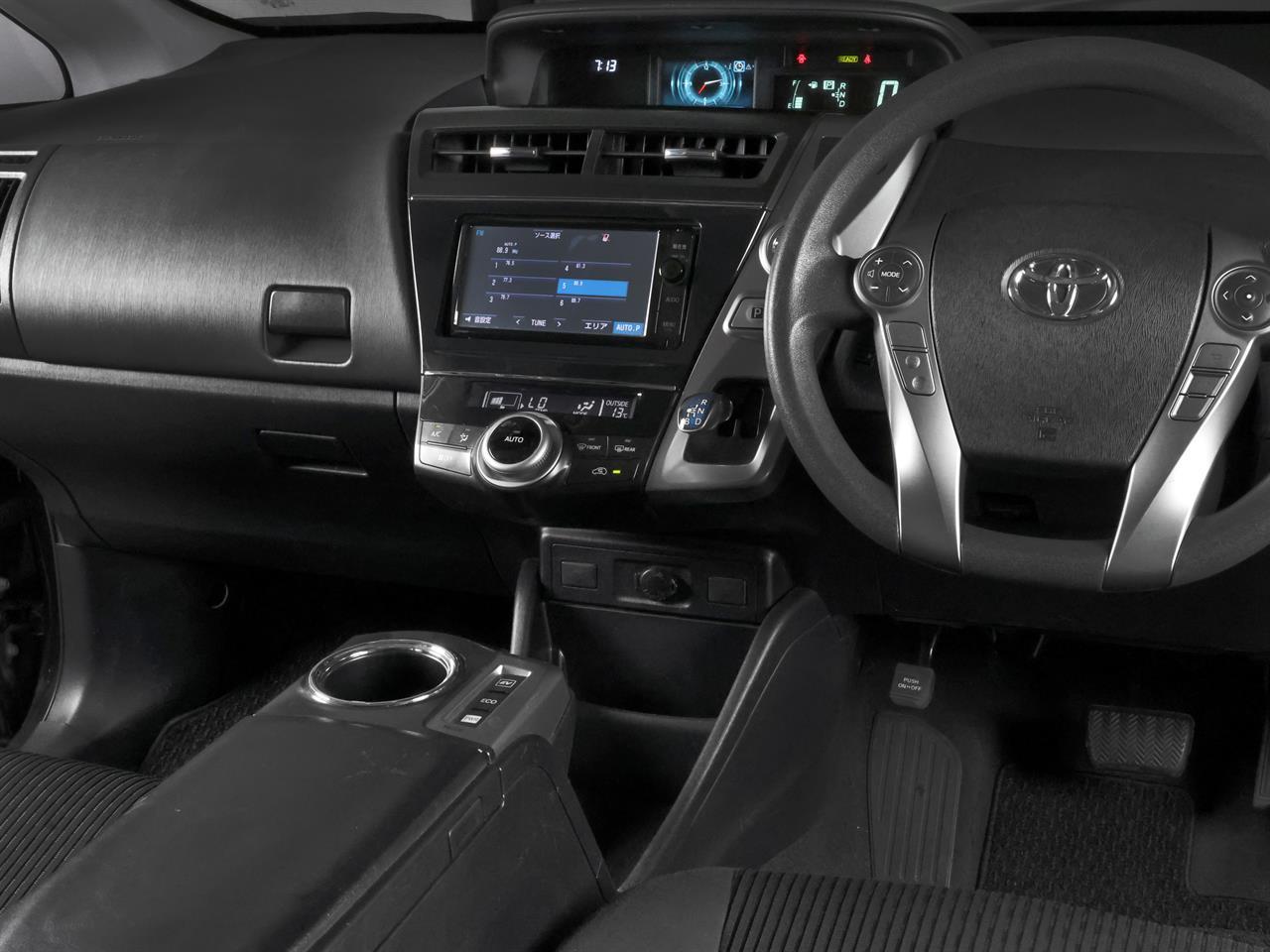 image-10, 2015 Toyota Prius Alpha Hybrid S-L Selection 'Face at Christchurch