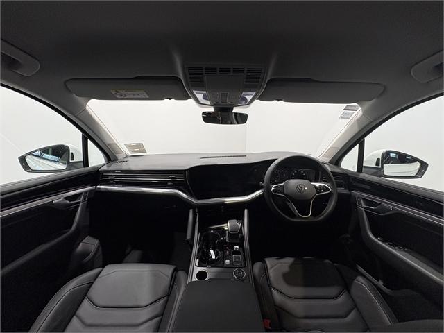 image-12, 2025 Volkswagen Touareg TDI V6 at Invercargill