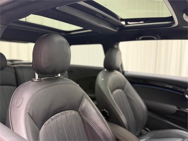 image-7, 2021 MINI Cooper SE Hatch Yours at Christchurch