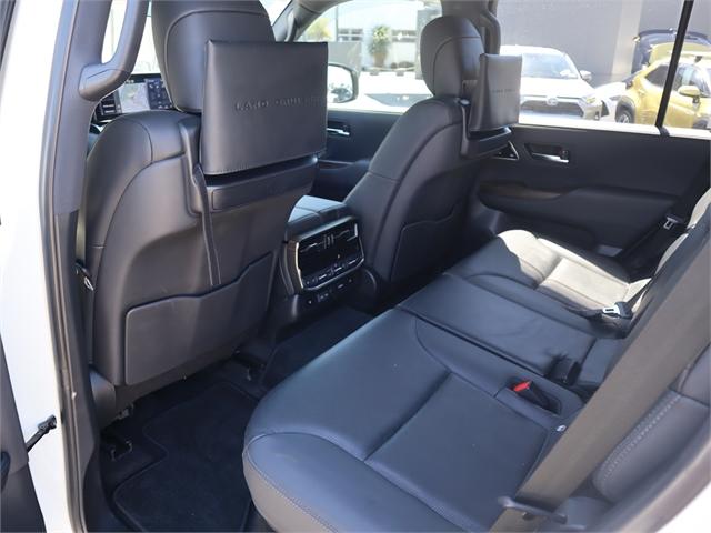 image-19, 2024 Toyota Land Cruiser Vx Limited 3.3 Turbo Dies at Christchurch