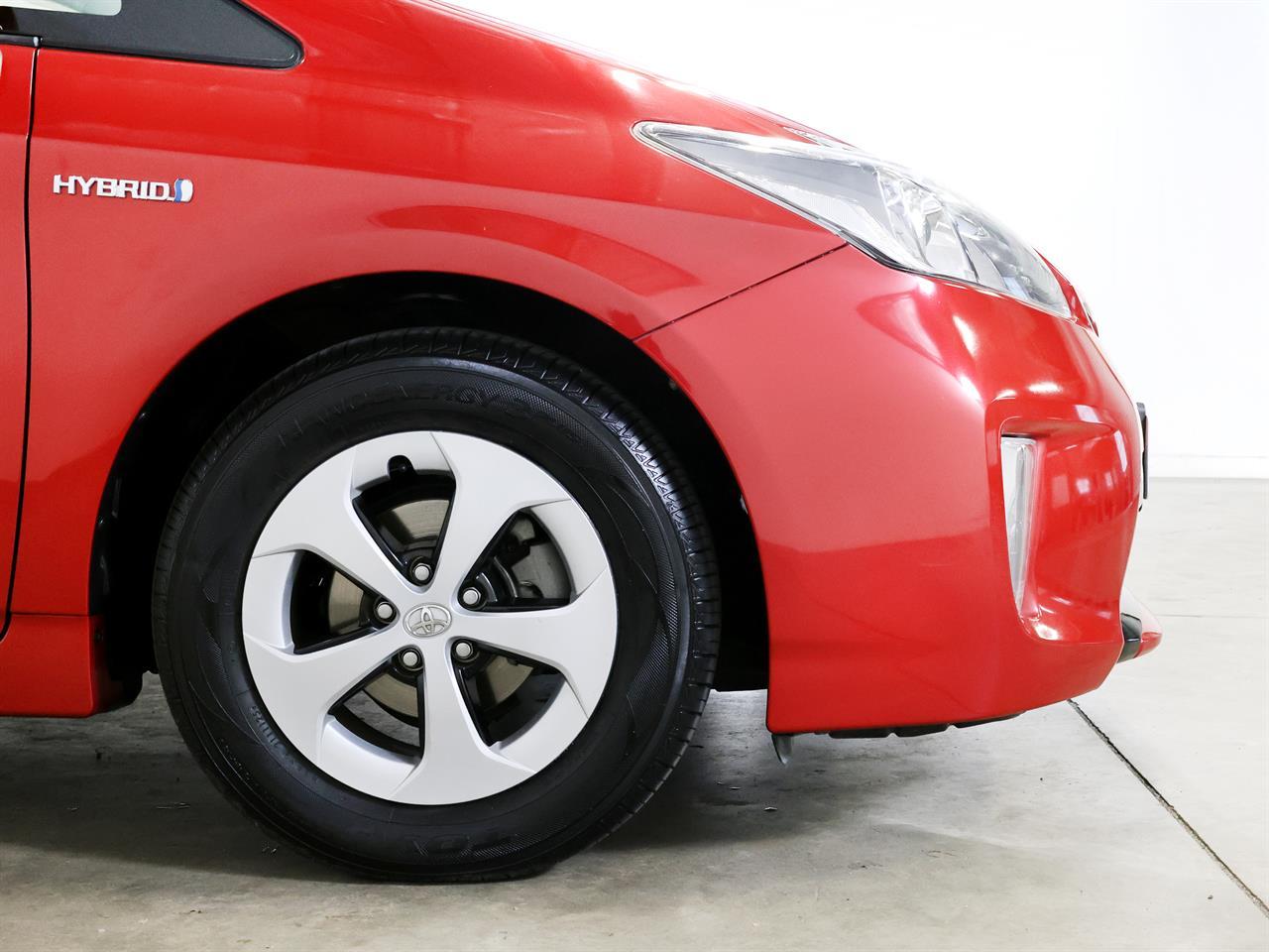 image-8, 2014 Toyota PRIUS 1.8lt Hybrid S-Package at Christchurch