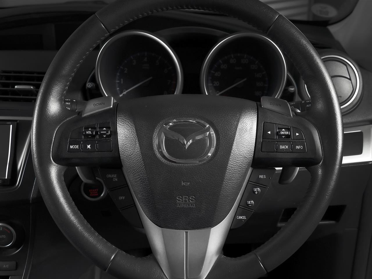 image-11, 2013 Mazda Axela 20S Sportshatch 'Skyactiv' at Christchurch