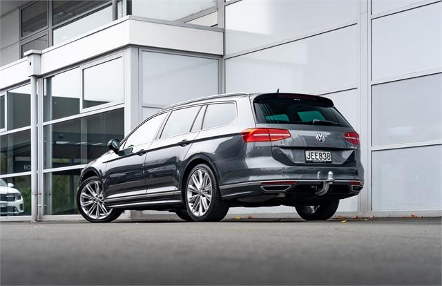 image-2, 2015 Volkswagen Passat R-Line 132KW Petrol Auto at Christchurch