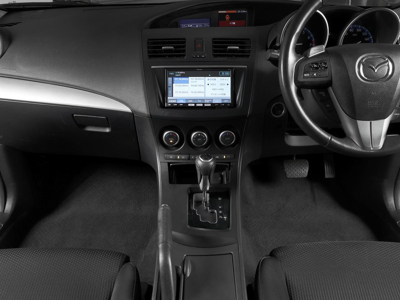 image-10, 2013 Mazda Axela 20S Sportshatch 'Skyactiv' at Christchurch