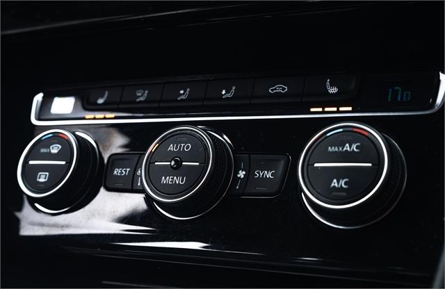 image-15, 2015 Volkswagen Passat R-Line 132KW Petrol Auto at Christchurch