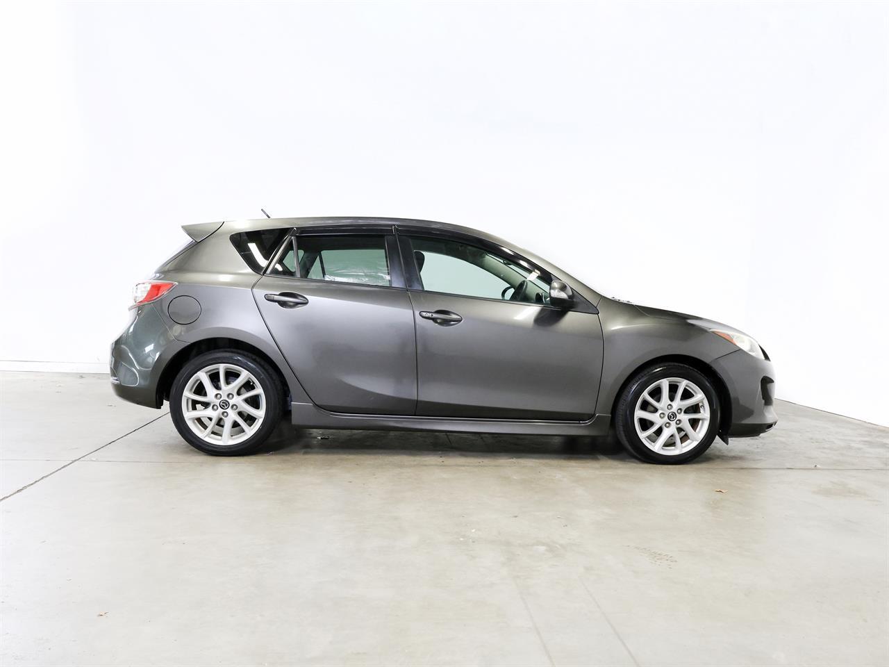 image-9, 2013 Mazda Axela 20S Sportshatch 'Skyactiv' at Christchurch