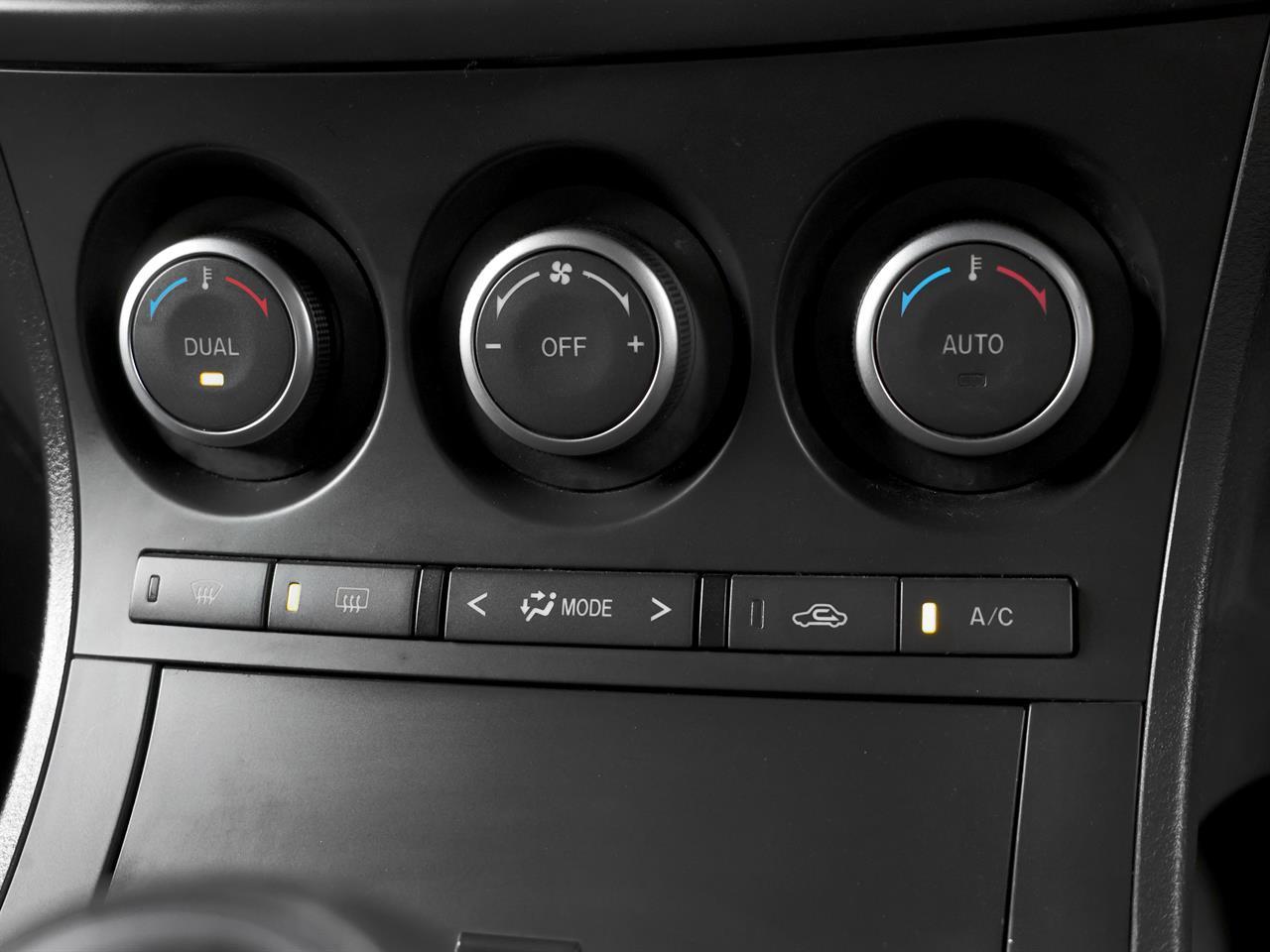 image-15, 2013 Mazda Axela 20S Sportshatch 'Skyactiv' at Christchurch