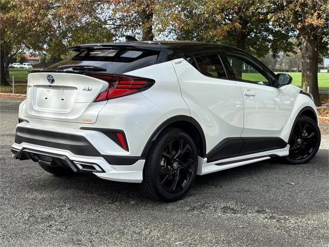 image-4, 2020 Toyota C-HR Hybrid at Christchurch