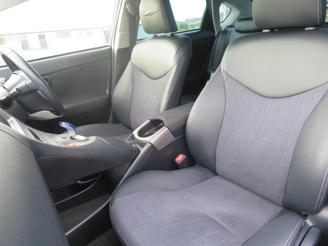 image-9, 2014 Toyota Prius AMAZING 4.2 L PER 100KM HYBRID E at Gore